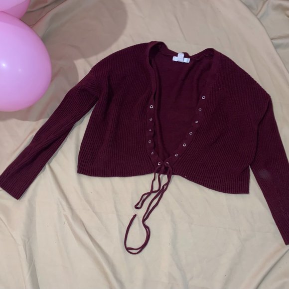 Women's tops - Picture 10 of 11